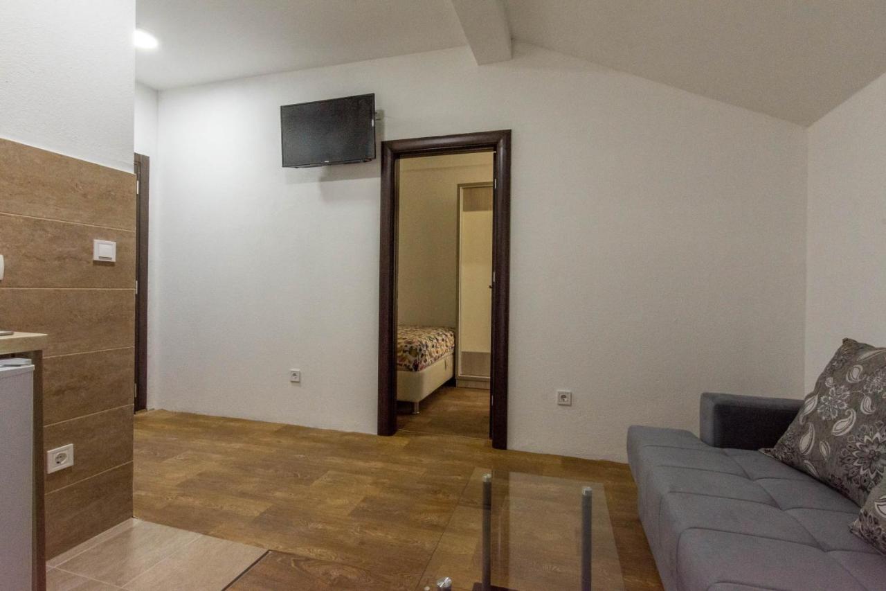 בודווה Apartments Elena מראה חיצוני תמונה