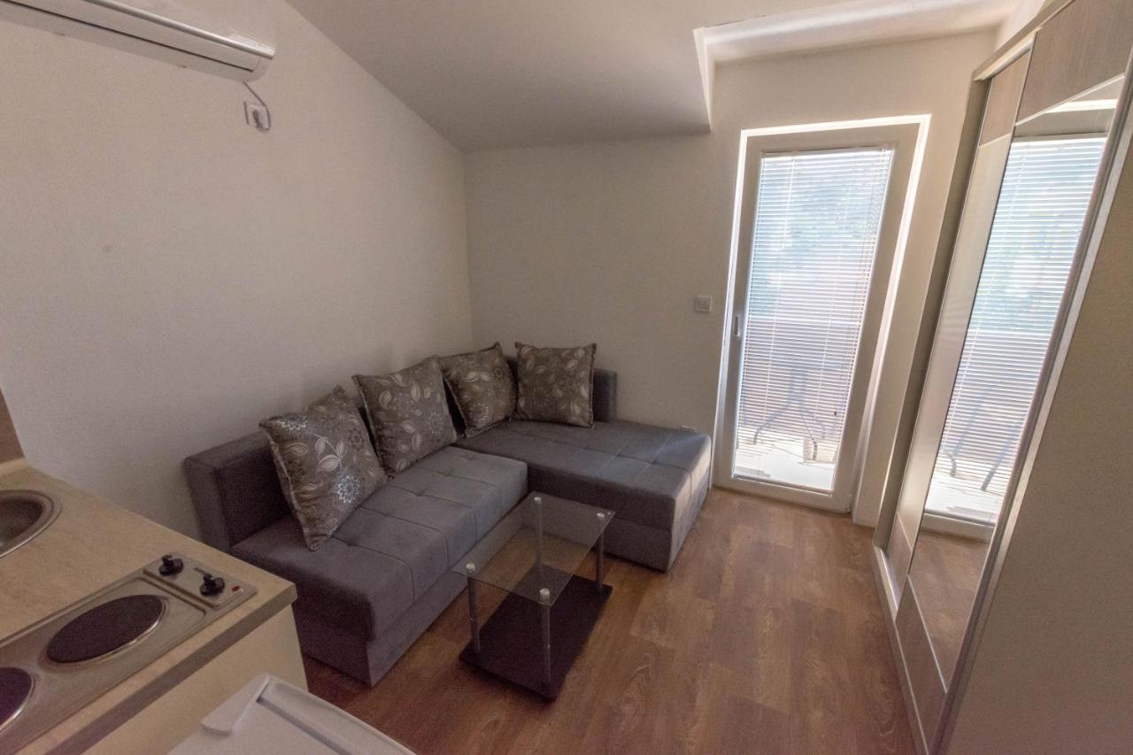 בודווה Apartments Elena מראה חיצוני תמונה