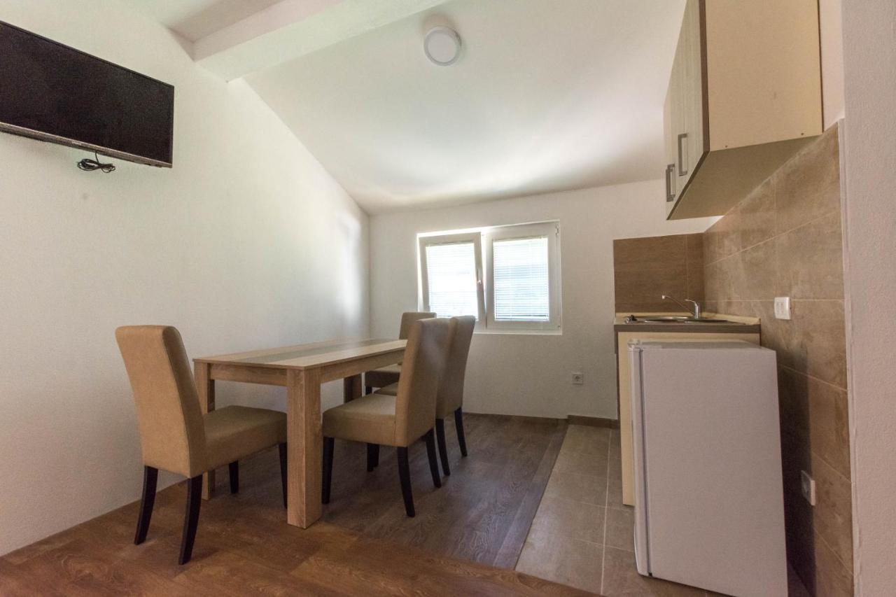 בודווה Apartments Elena מראה חיצוני תמונה