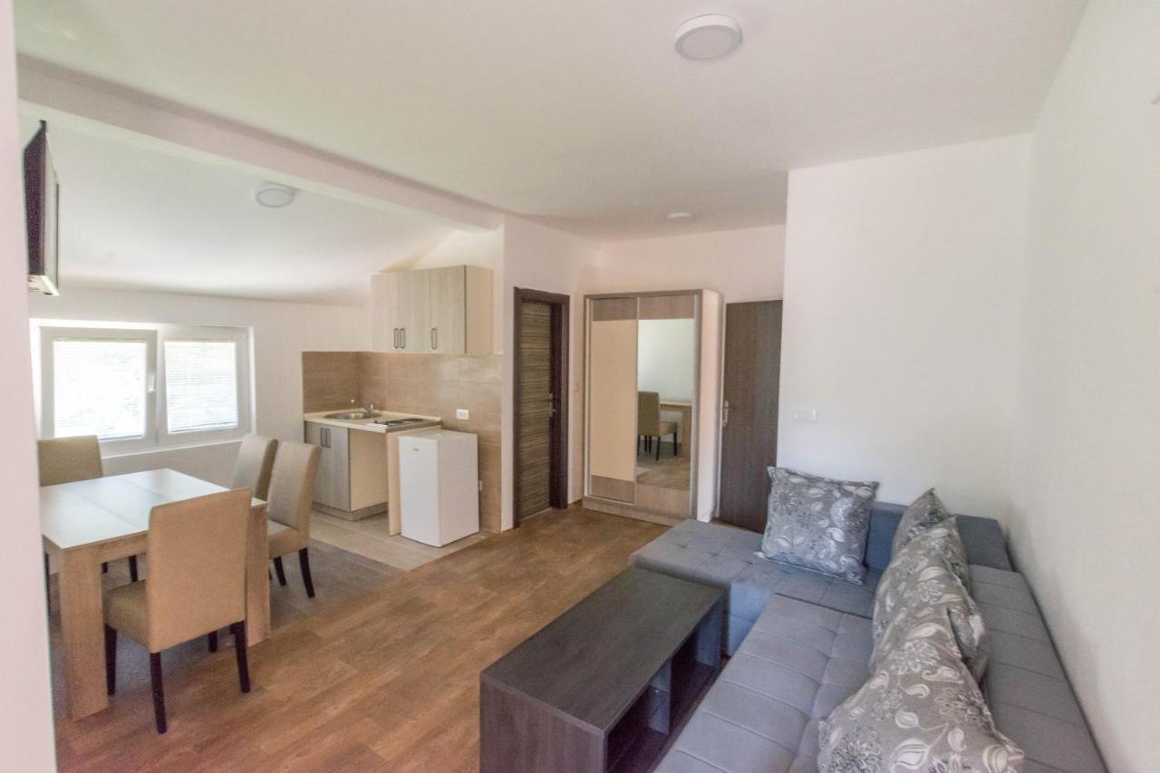בודווה Apartments Elena מראה חיצוני תמונה